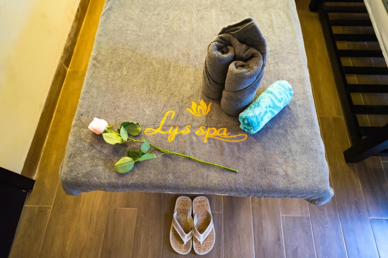 Lys Spa Hotel & Apartment ダナン市 エクステリア 写真